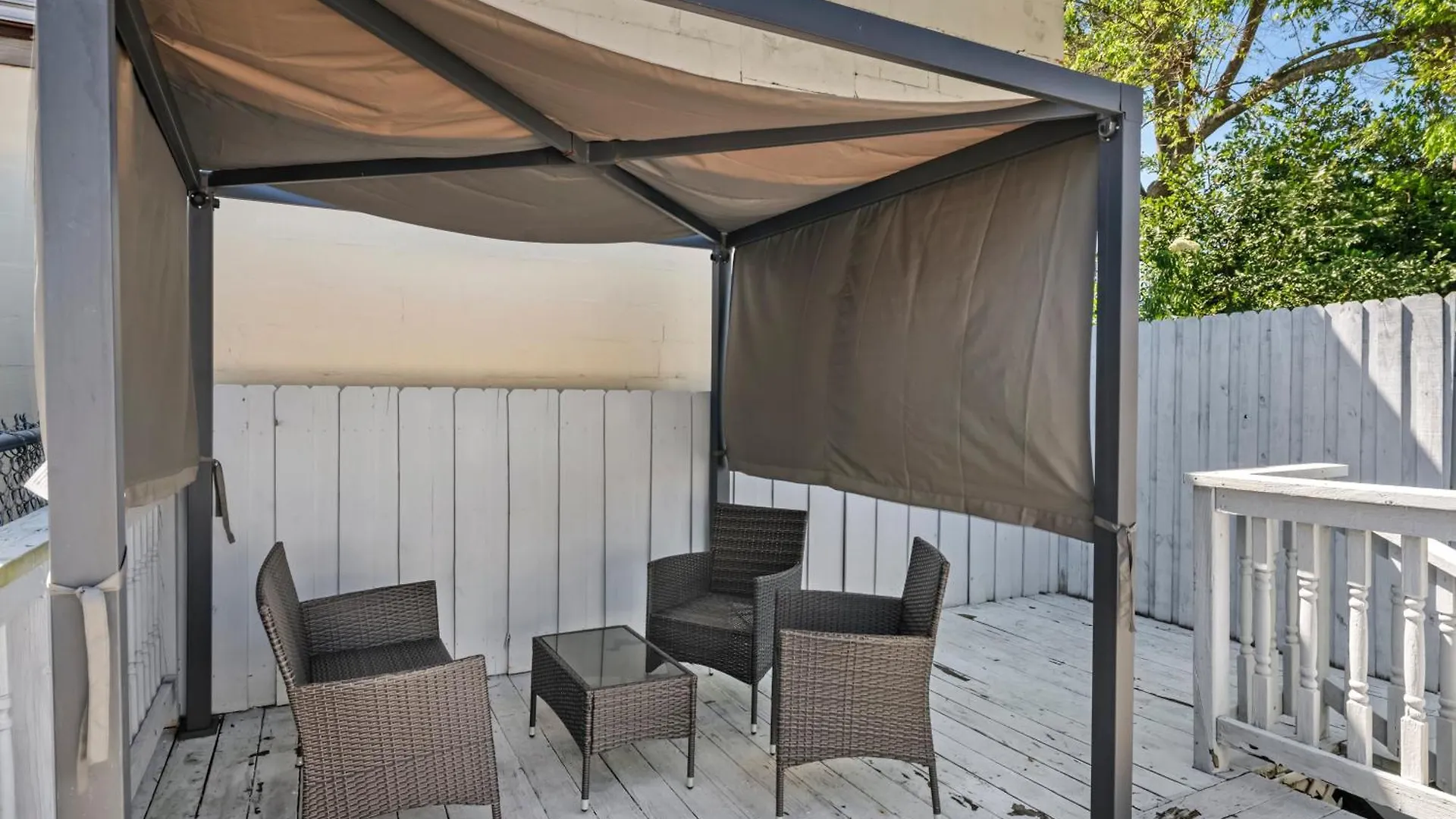 Vakantiehuis Updated 1 Bedroom Home - Steps To 7Th Ave Tampa Verenigde Staten