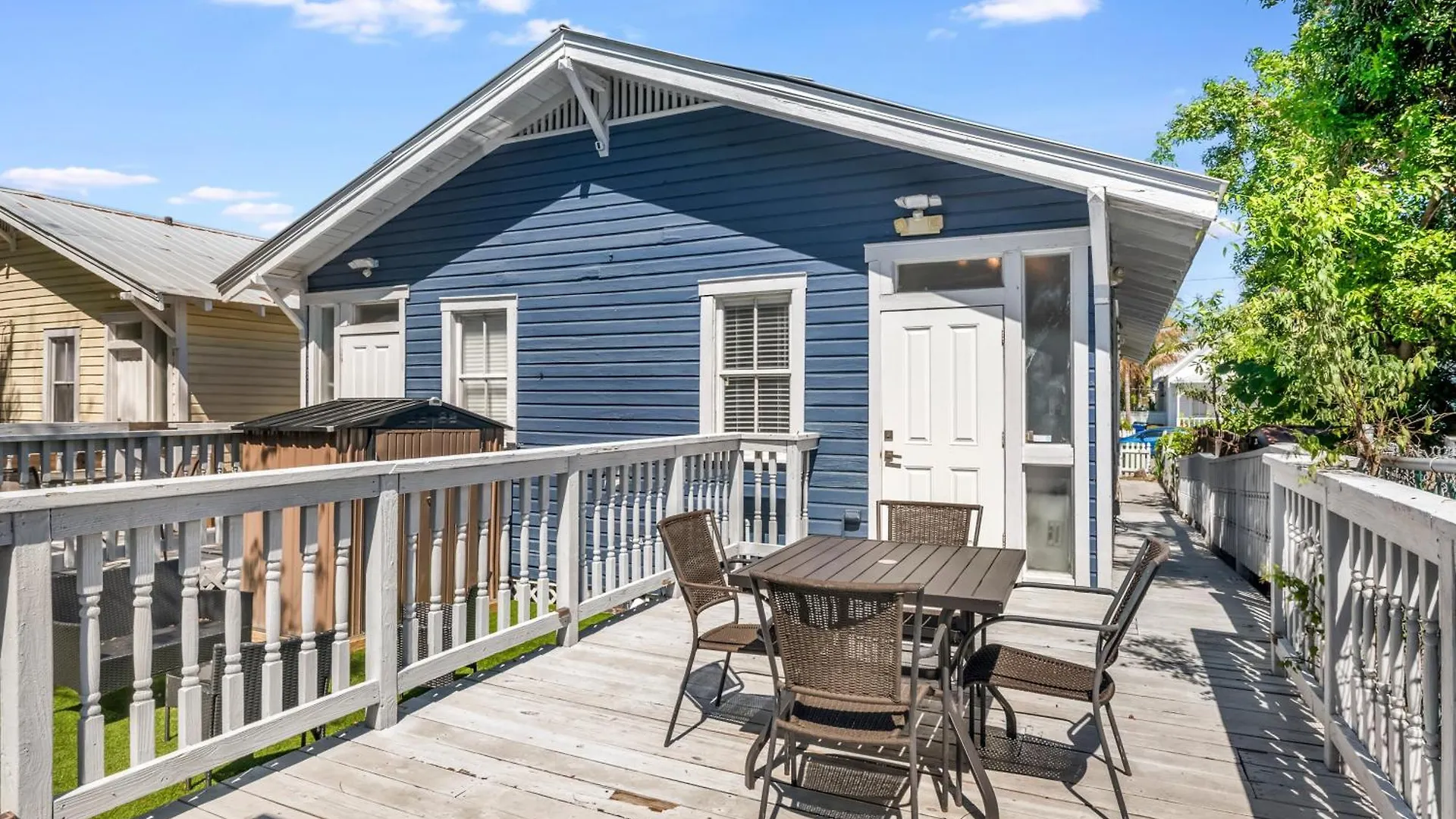 Updated 1 Bedroom Home - Steps To 7Th Ave Tampa