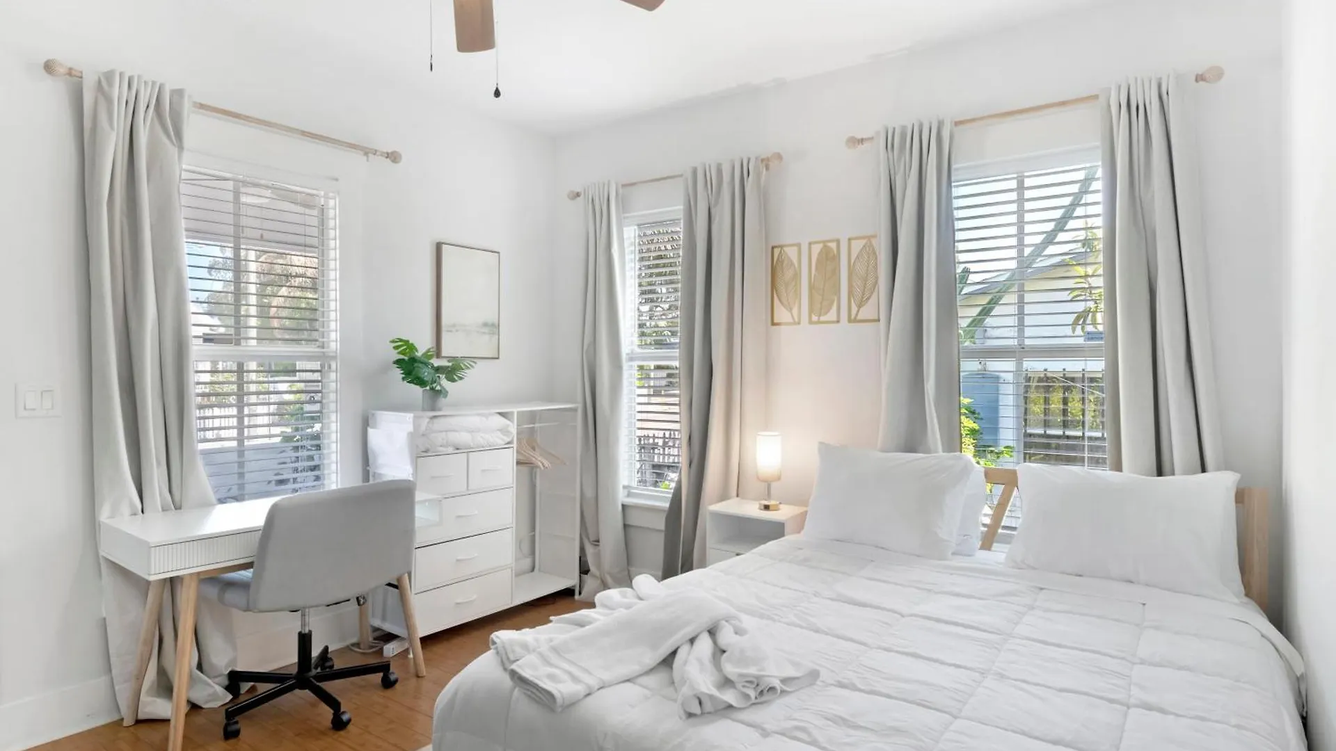 Vakantiehuis Updated 1 Bedroom Home - Steps To 7Th Ave Tampa